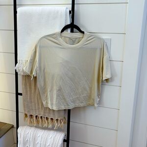 Vuori Energy Tee. Size Medium.